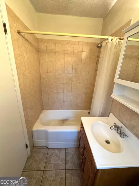 Bath - 17 Deforest Ave, Trion, GA 30753 photo 1 of 4