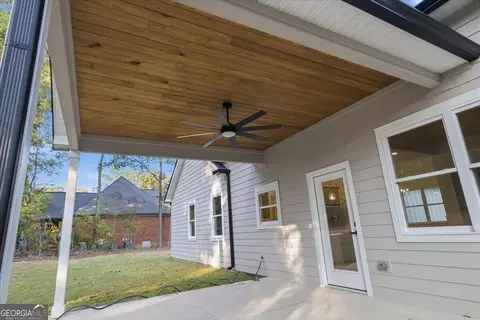 Exterior - 204 Rolling Pines Rd NW, Rome, GA 30165 photo 15 of 16