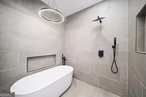 Bath - 3784 Pine Needle Dr, Duluth, GA 30096 photo 4 of 10