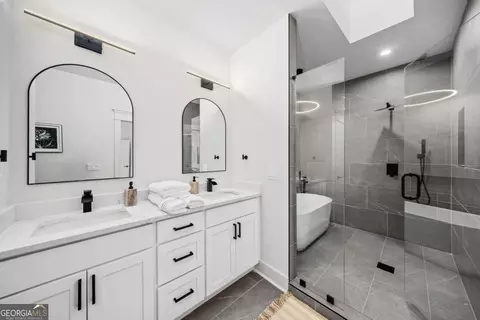 Bath - 3784 Pine Needle Dr, Duluth, GA 30096 photo 2 of 10