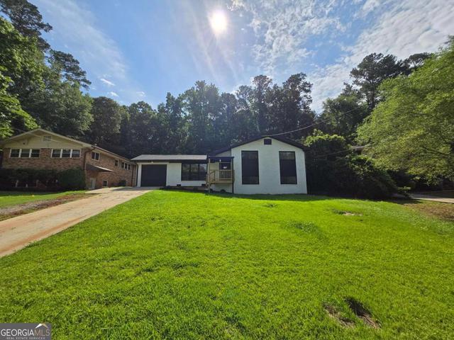 2400 Glenrock Dr, Decatur, GA 30032