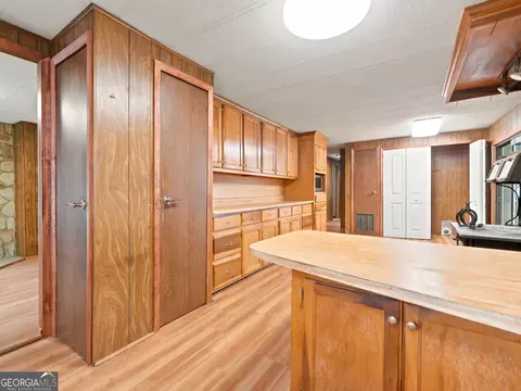 Kitchen - 370 Thompson Ln, Jasper, GA 30143 photo 3 of 6