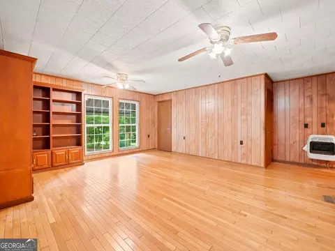 Living - 370 Thompson Ln, Jasper, GA 30143 photo 1 of 6