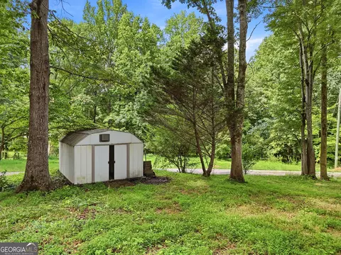Exterior - 370 Thompson Ln, Jasper, GA 30143 photo 5 of 13