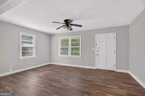 Living - 204 S Chilton Cres, Lagrange, GA 30240 photo 1 of 3