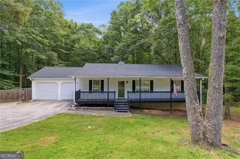 108 Shadow Wood Dr, Douglasville, GA 30134