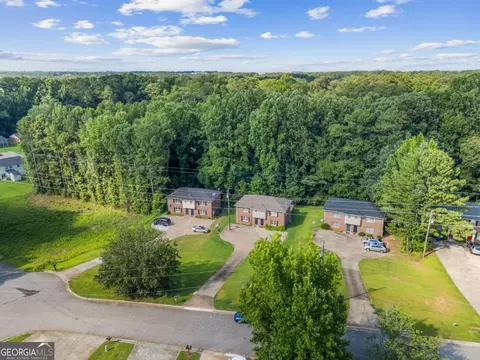 410 Charter Ct, Lawrenceville, GA 30046
