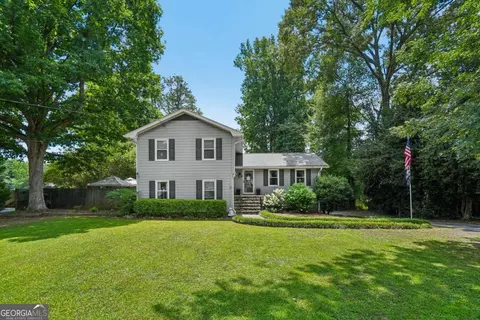 4852 Arrowhead Trail West SW, Lilburn, GA 30047