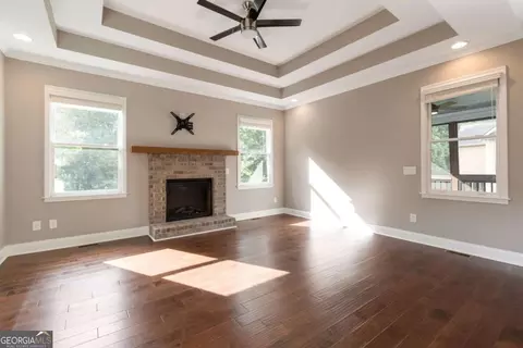 Living - 4473 Circassian Pl, Gainesville, GA 30507 photo 5 of 6