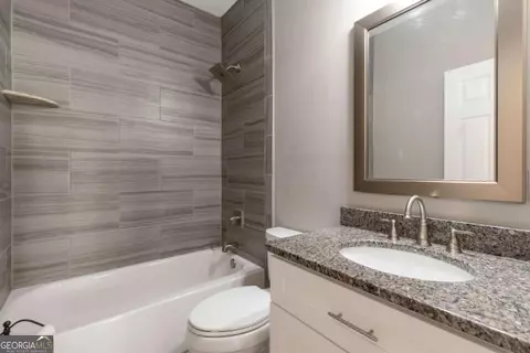 Bath - 4473 Circassian Pl, Gainesville, GA 30507 photo 1 of 4