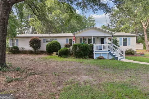124 Edgewater Dr, Bloomingdale, GA 31302