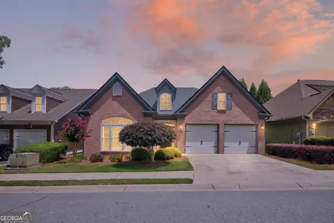 555 Grand Teton Cir, Fayetteville, GA 30215