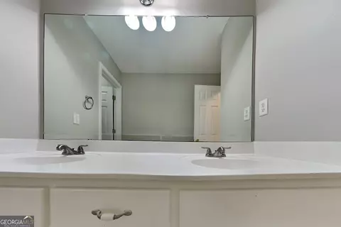 Bath - 5003 Dockside Dr, Mcdonough, GA 30253 photo 2 of 2