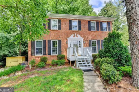 2591 Bechers Brk, Lawrenceville, GA 30043