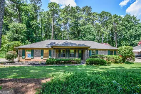 1397 Ridgewood Dr SW, Lilburn, GA 30047