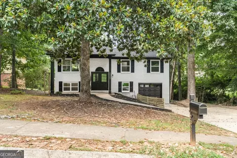 2327 Greenway Dr, Decatur, GA 30035