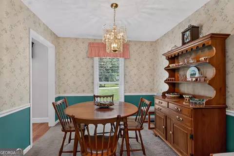 Dining - 201 Moccasin Trl, Lagrange, GA 30241 photo 1 of 2