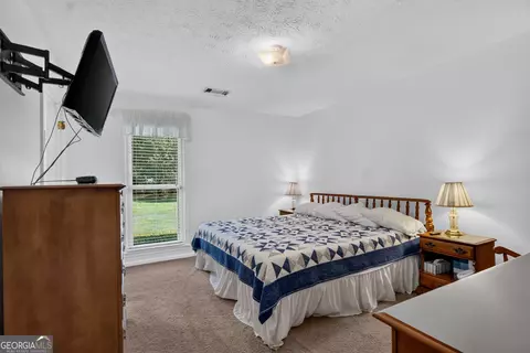 Bedroom - 201 Moccasin Trl, Lagrange, GA 30241 photo 1 of 6