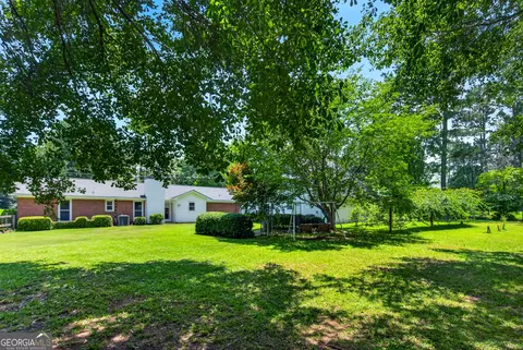 Exterior - 201 Moccasin Trl, Lagrange, GA 30241 photo 5 of 7