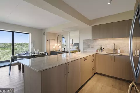 2460 Peachtree Rd NE #213, Atlanta, GA 30305