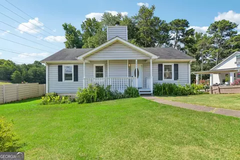 2901 Waterford Dr, Gainesville, GA 30504