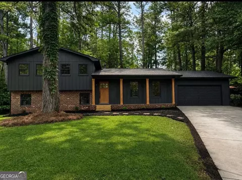 512 Wood Forest Ct, Marietta, GA 30066