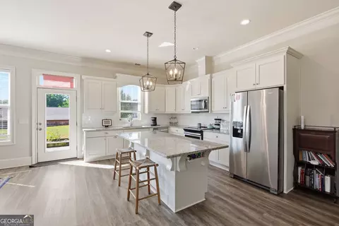 Kitchen - 241 Legacy Dr, Demorest, GA 30535 photo 5 of 6