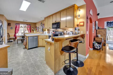 Kitchen - 30 Bermuda Way, Covington, GA 30016 photo 1 of 4