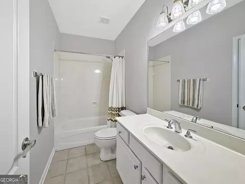 Bath - 2502 Gadsen Walk, Duluth, GA 30097 photo 6 of 6