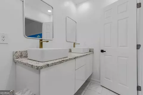 Bath - Undisclosed, Winder, GA 30680 photo 5 of 9
