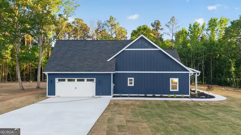 Exterior - 166 Midway Rd, Barnesville, GA 30204 photo 10 of 16