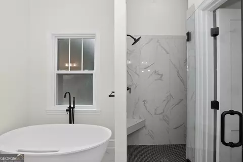 Bath - 166 Midway Rd, Barnesville, GA 30204 photo 7 of 7