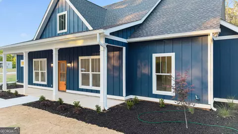 Exterior - 166 Midway Rd, Barnesville, GA 30204 photo 6 of 16