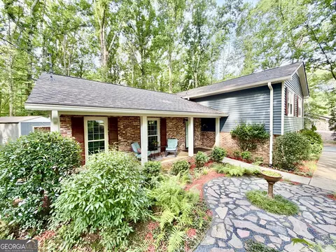 207 Cheyenne Dr, Lagrange, GA 30240 photo 3