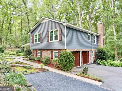 207 Cheyenne Dr, Lagrange, GA 30240 photo 2
