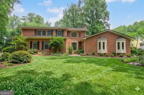 2316 Cross Creek Dr SW, Powder Springs, GA 30127