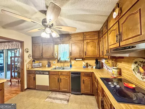 Kitchen - 58 S Pine Cove Dr, Lagrange, GA 30240 photo 2 of 2