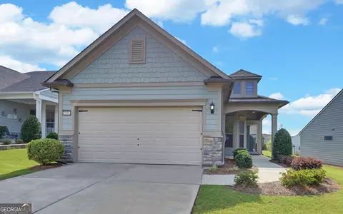 5690 Maple Bluff Way, Hoschton, GA 30548