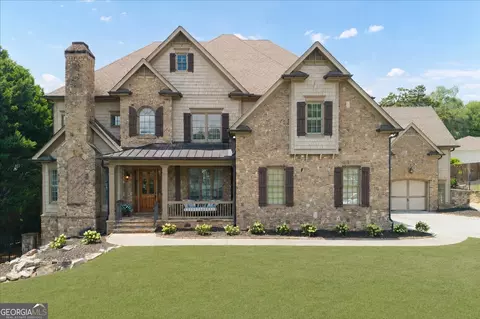 1084 W Nancy Creek Dr, Atlanta, GA 30319