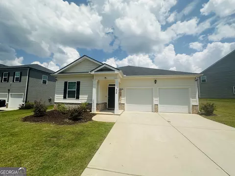 Exterior - 236 Sullivan St, Hampton, GA 30228 photo 2 of 4