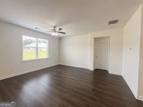 Living - 236 Sullivan St, Hampton, GA 30228 photo 1 of 1