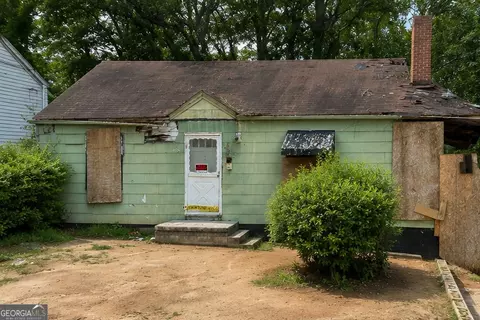 1263 Gus Thornhill Junior Dr, Atlanta, GA 30344