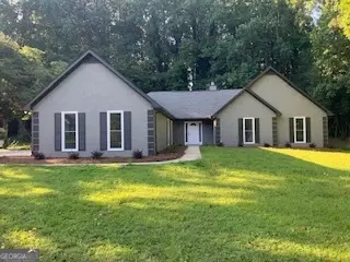 1253 Grindenwald Dr, Jonesboro, GA 30238
