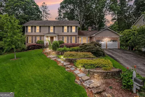 3993 Northlake Creek Dr, Tucker, GA 30084
