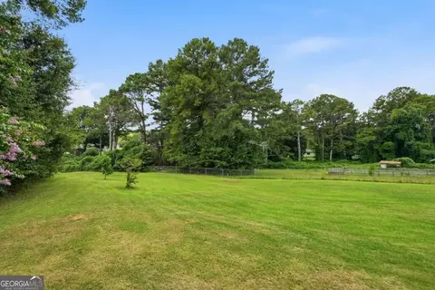 Exterior - 110 Point View Ct, Tyrone, GA 30290 photo 14 of 14