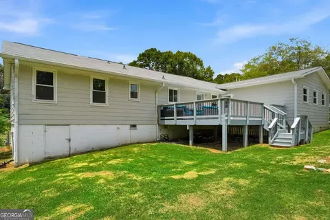 Exterior - 110 Point View Ct, Tyrone, GA 30290 photo 10 of 14
