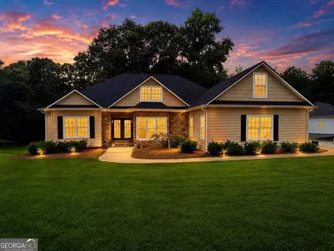 33 Highland Rd N, Dahlonega, GA 30533