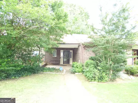 1572 Circlestone Dr, Stone Mountain, GA 30088