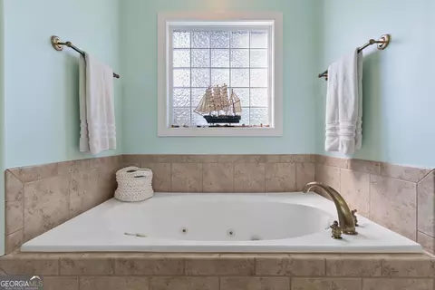 Bath - Undisclosed, Brunswick, GA 31523 photo 5 of 8