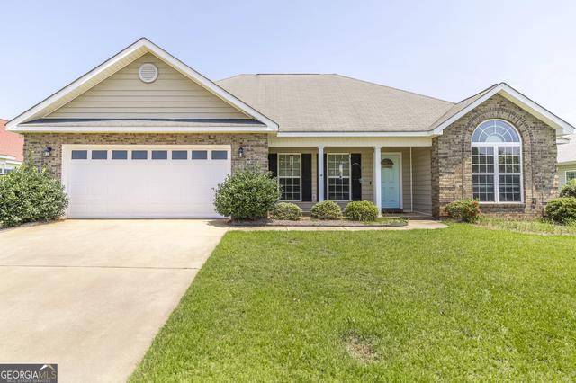 310 Falkirk Dr, Warner Robins, GA 31088